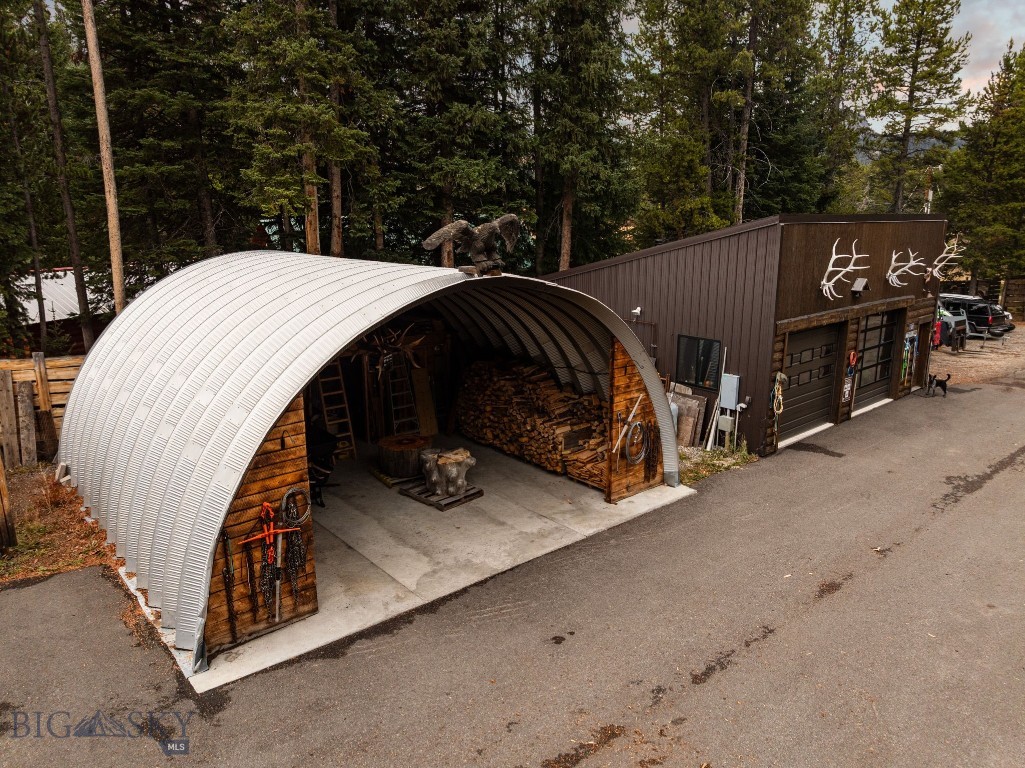 708 US Highway 212 W