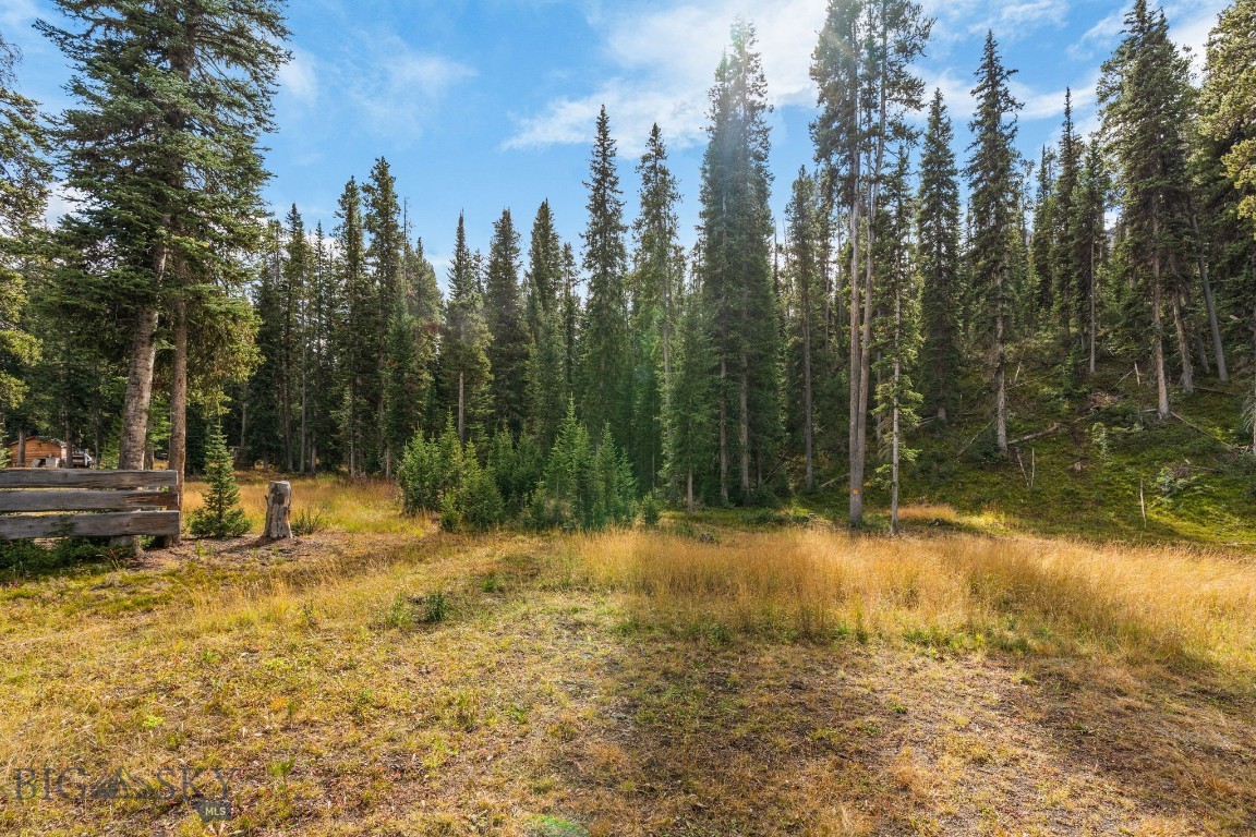 708 US Highway 212 W