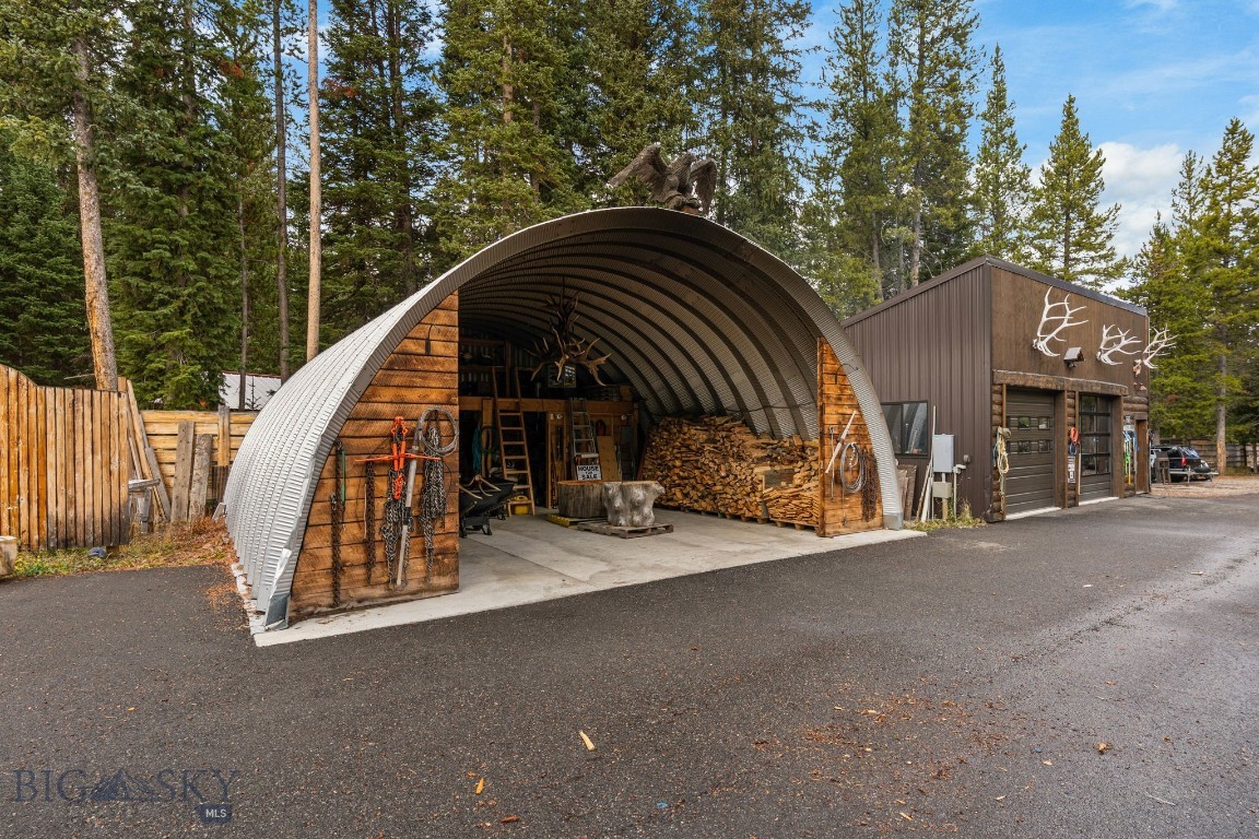 708 US Highway 212 W