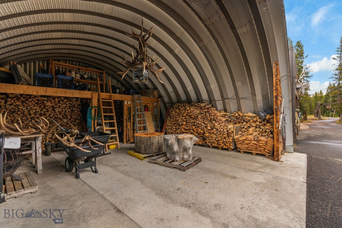 708 US Highway 212 W