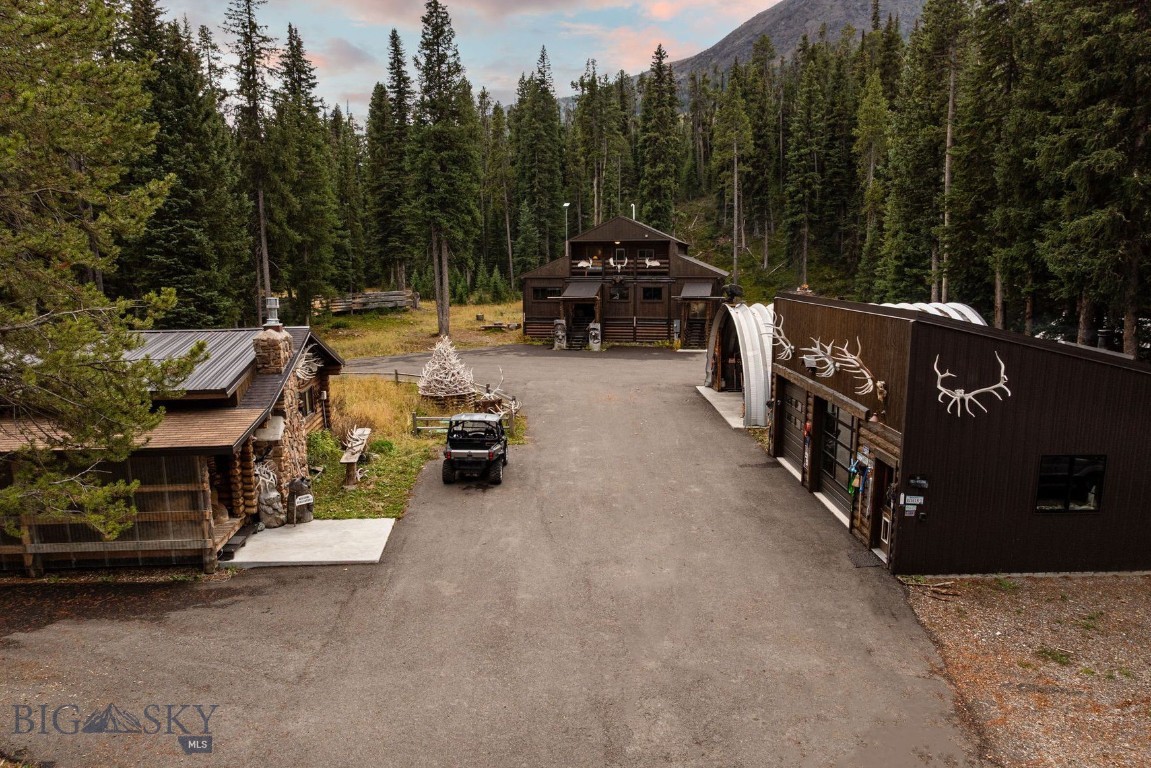 708 US Highway 212 W