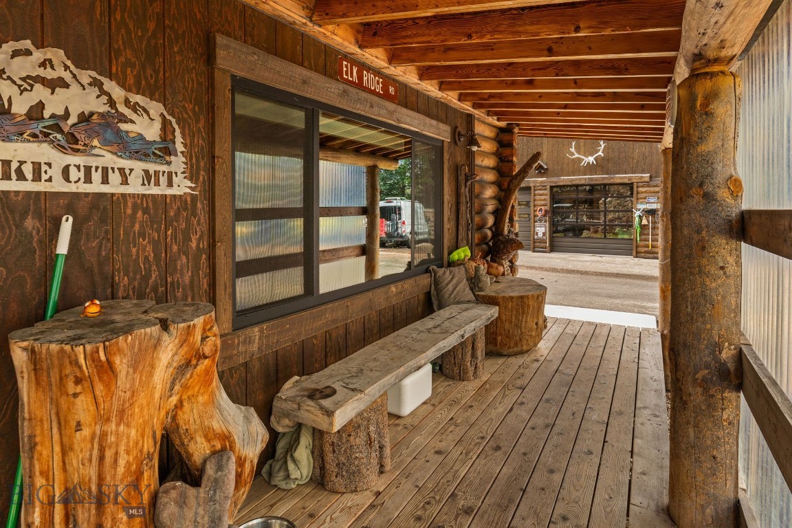 708 US Highway 212 W