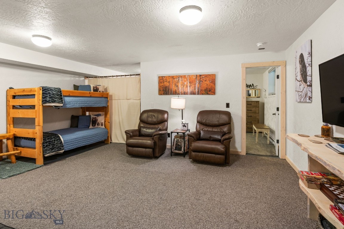 708 US Highway 212 W