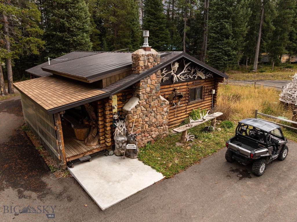 708 US Highway 212 W