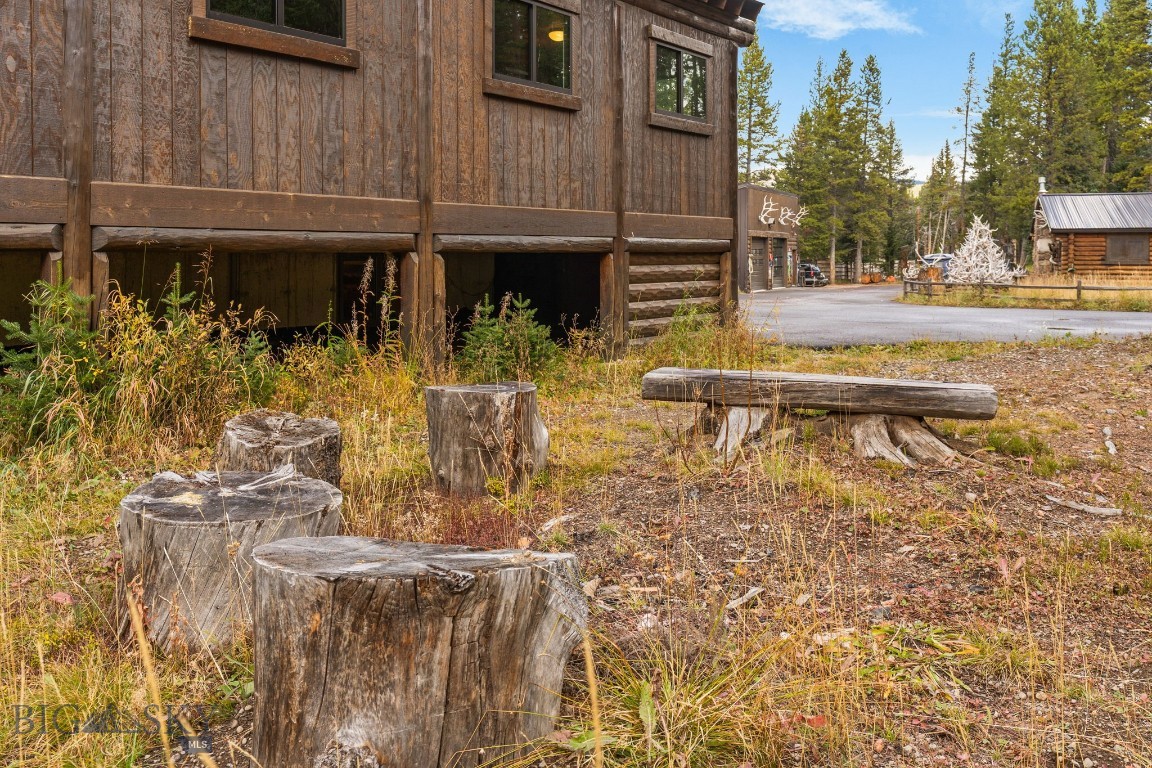 708 US Highway 212 W