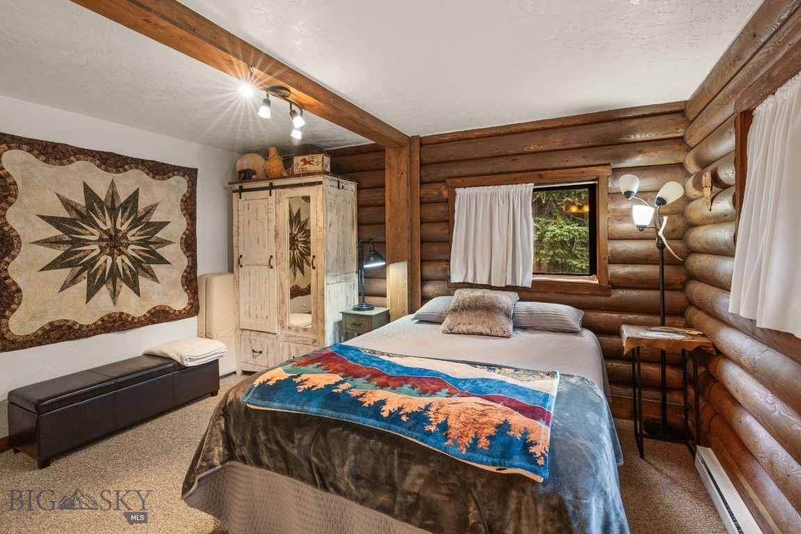 708 US Highway 212 W