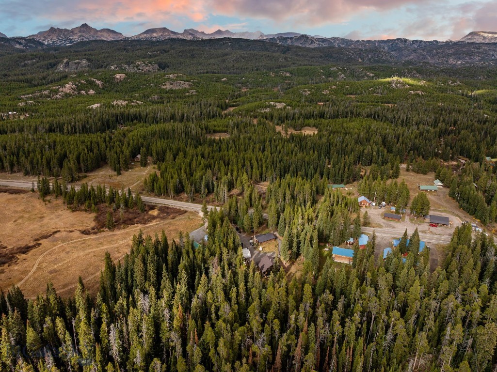 708 US Highway 212 W