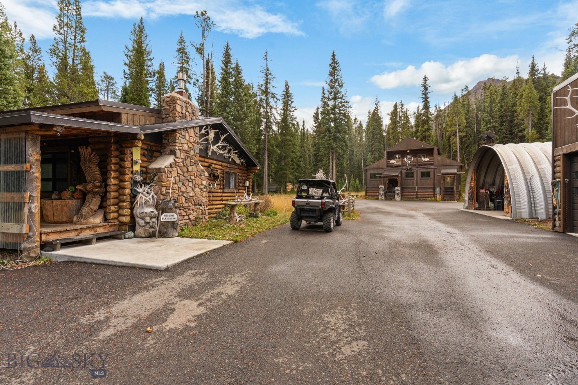 708 US Highway 212 W