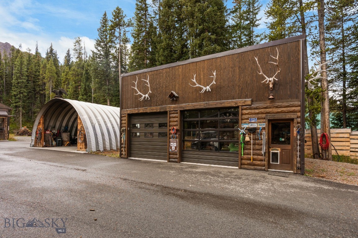 708 US Highway 212 W