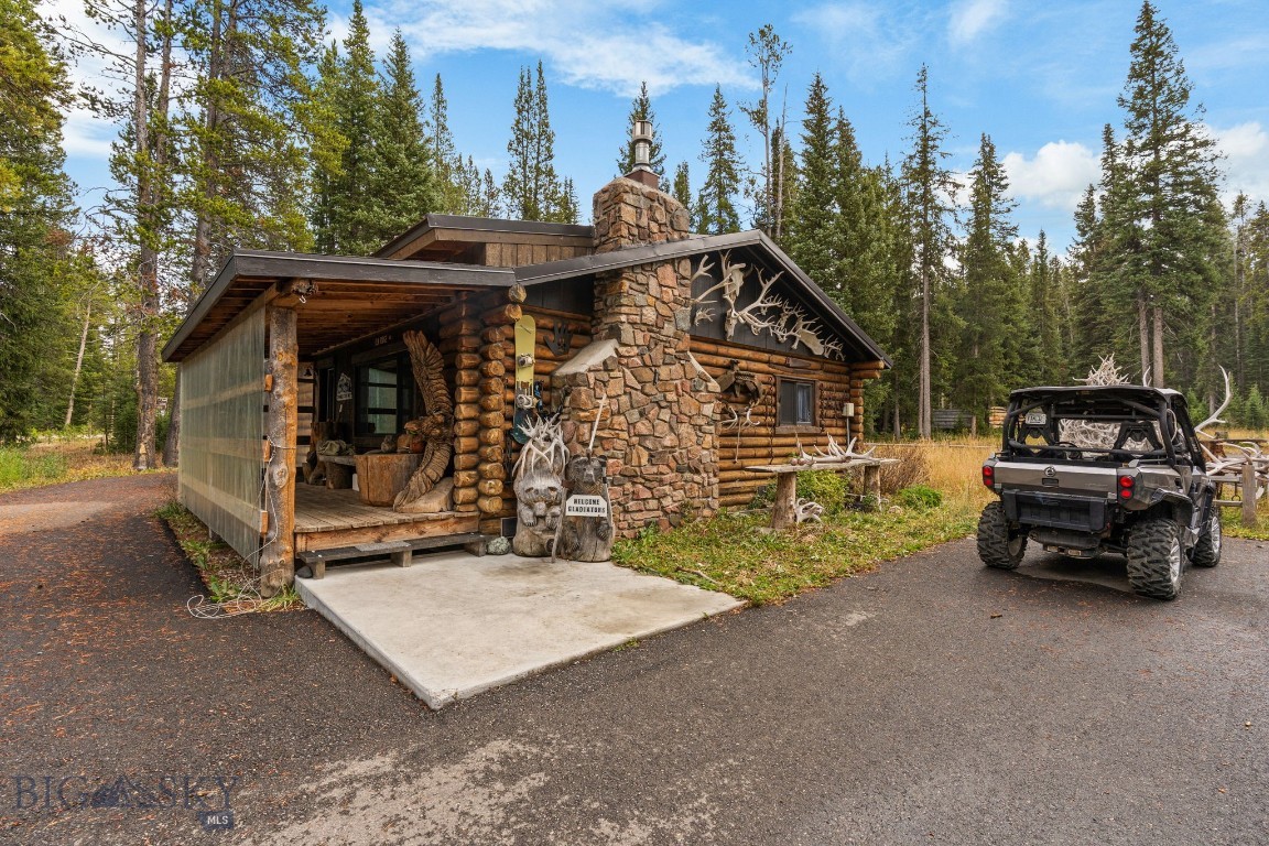 708 US Highway 212 W