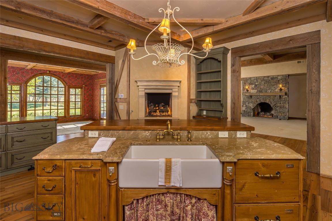 10669 Gee Norman Road