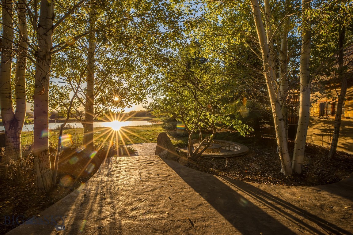 10669 Gee Norman Road