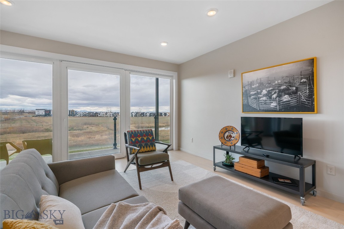 476 Enterprise Blvd #307