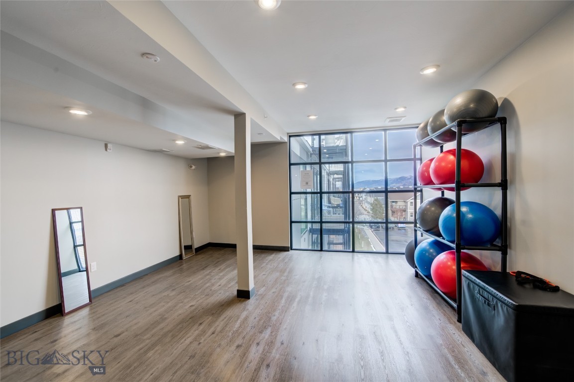 476 Enterprise Blvd #307