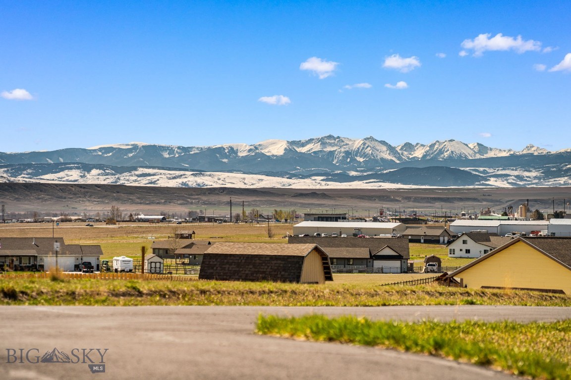 60 Wheatland Meadows Drive