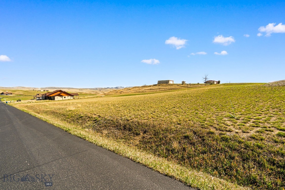 60 Wheatland Meadows Drive
