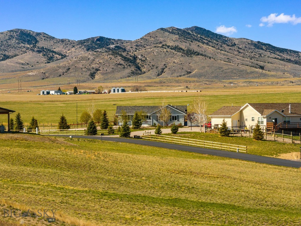 60 Wheatland Meadows Drive