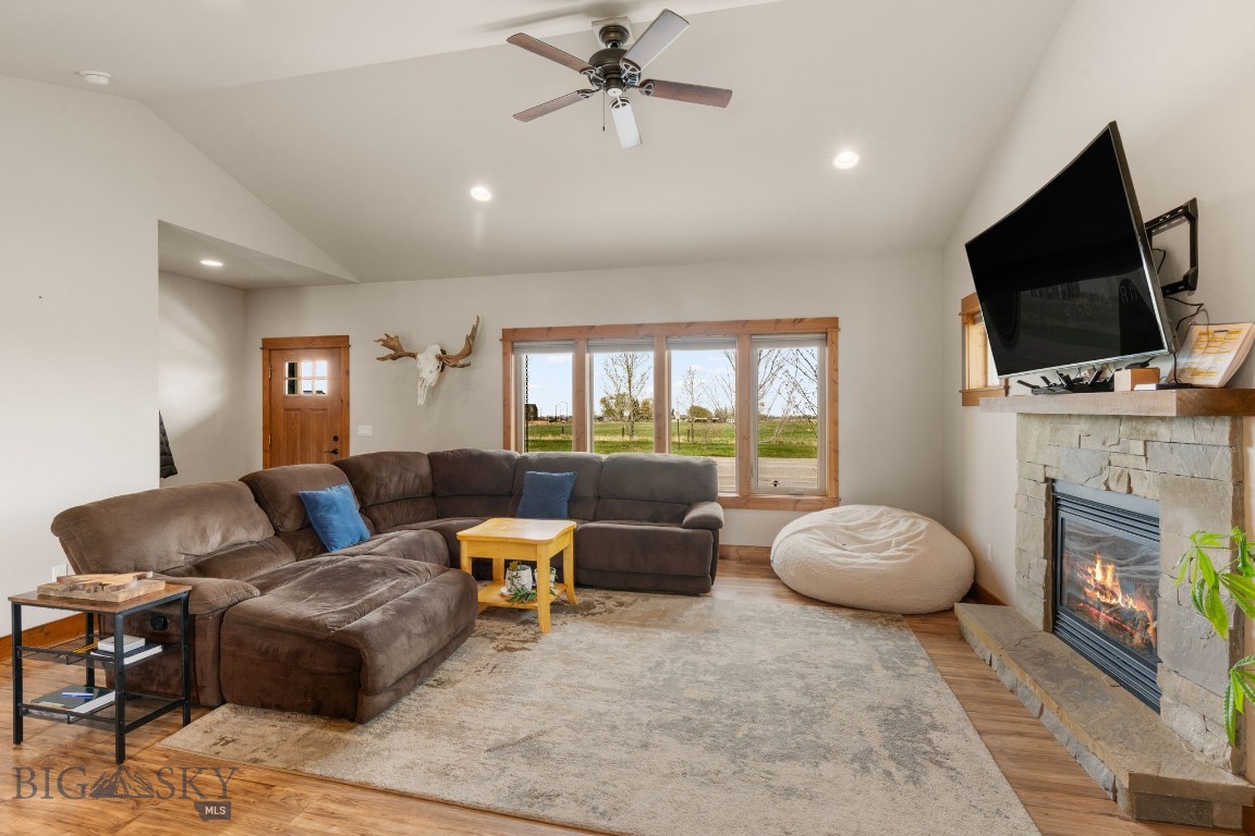 2650 W Graf Street