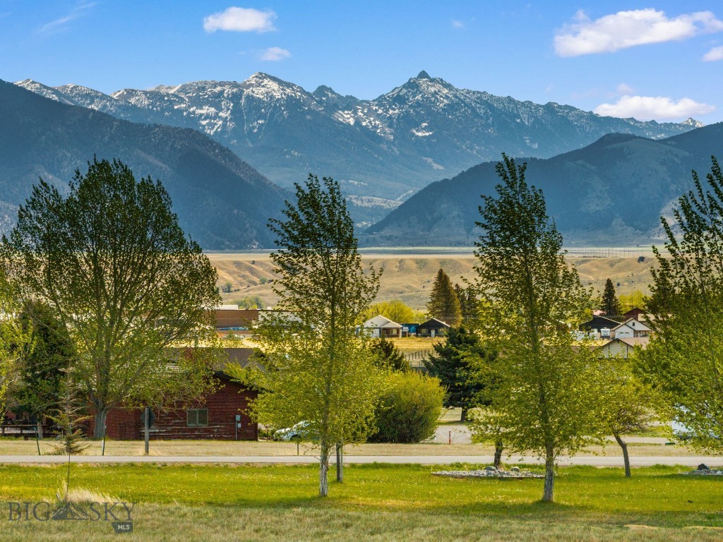 Lot 90 Hilgard Court