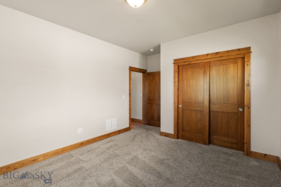 2650 W Graf Street