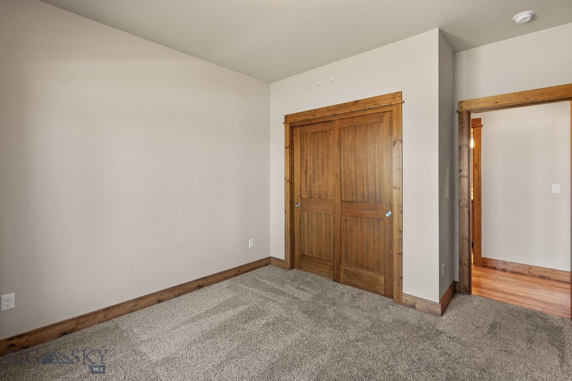 2650 W Graf Street
