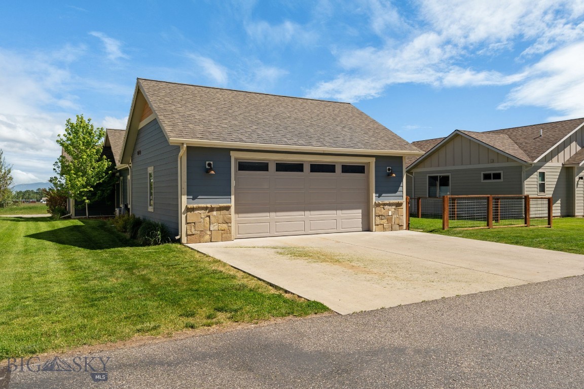 2650 W Graf Street
