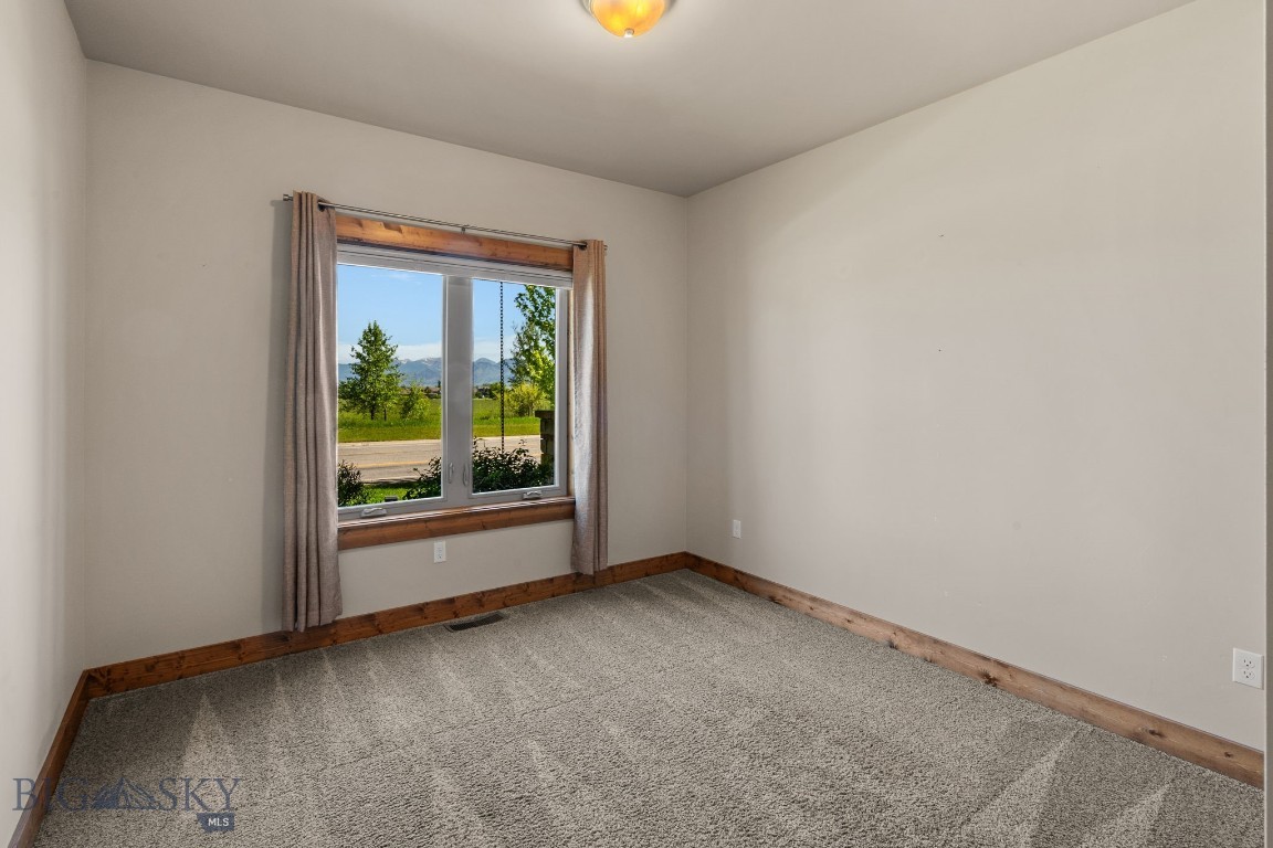 2650 W Graf Street