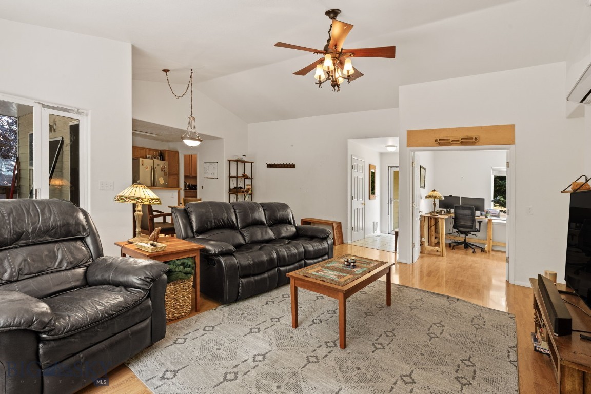 221 Virginia Way