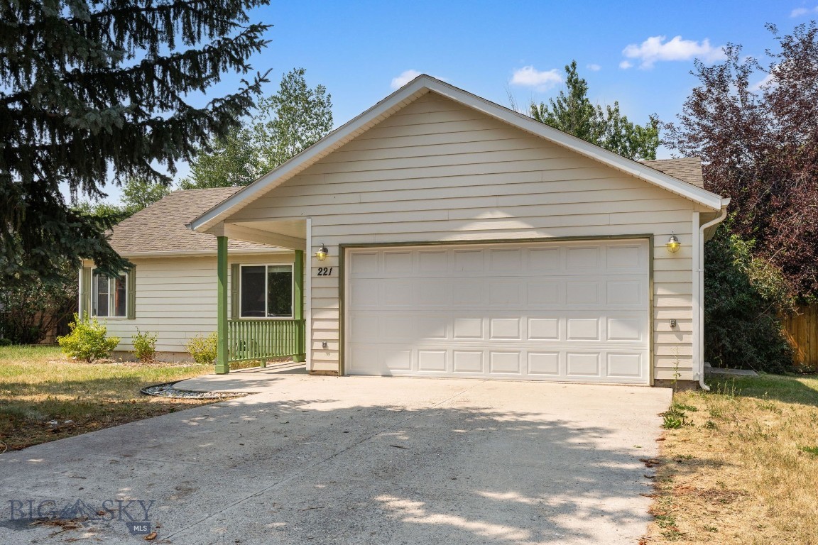 221 Virginia Way