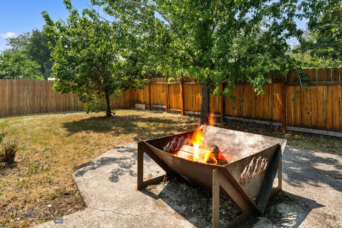 221 Virginia Way