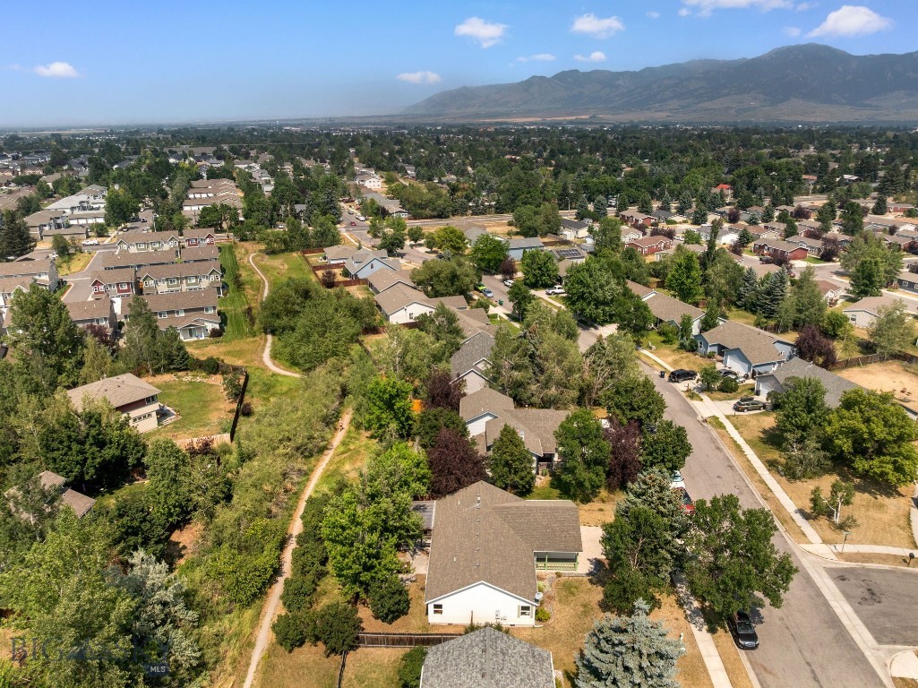 221 Virginia Way
