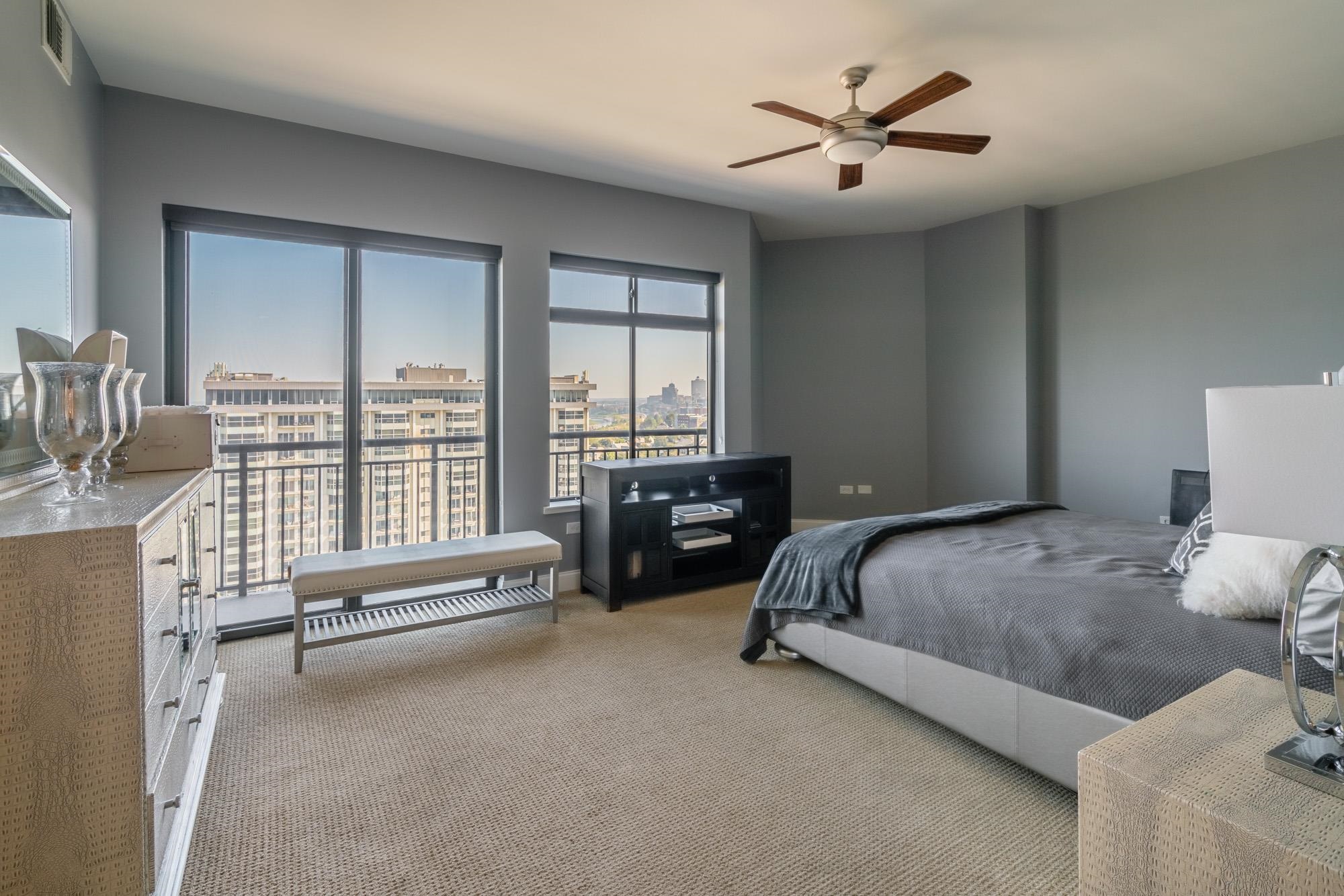 717 RIVERSIDE DR Unit 1409
