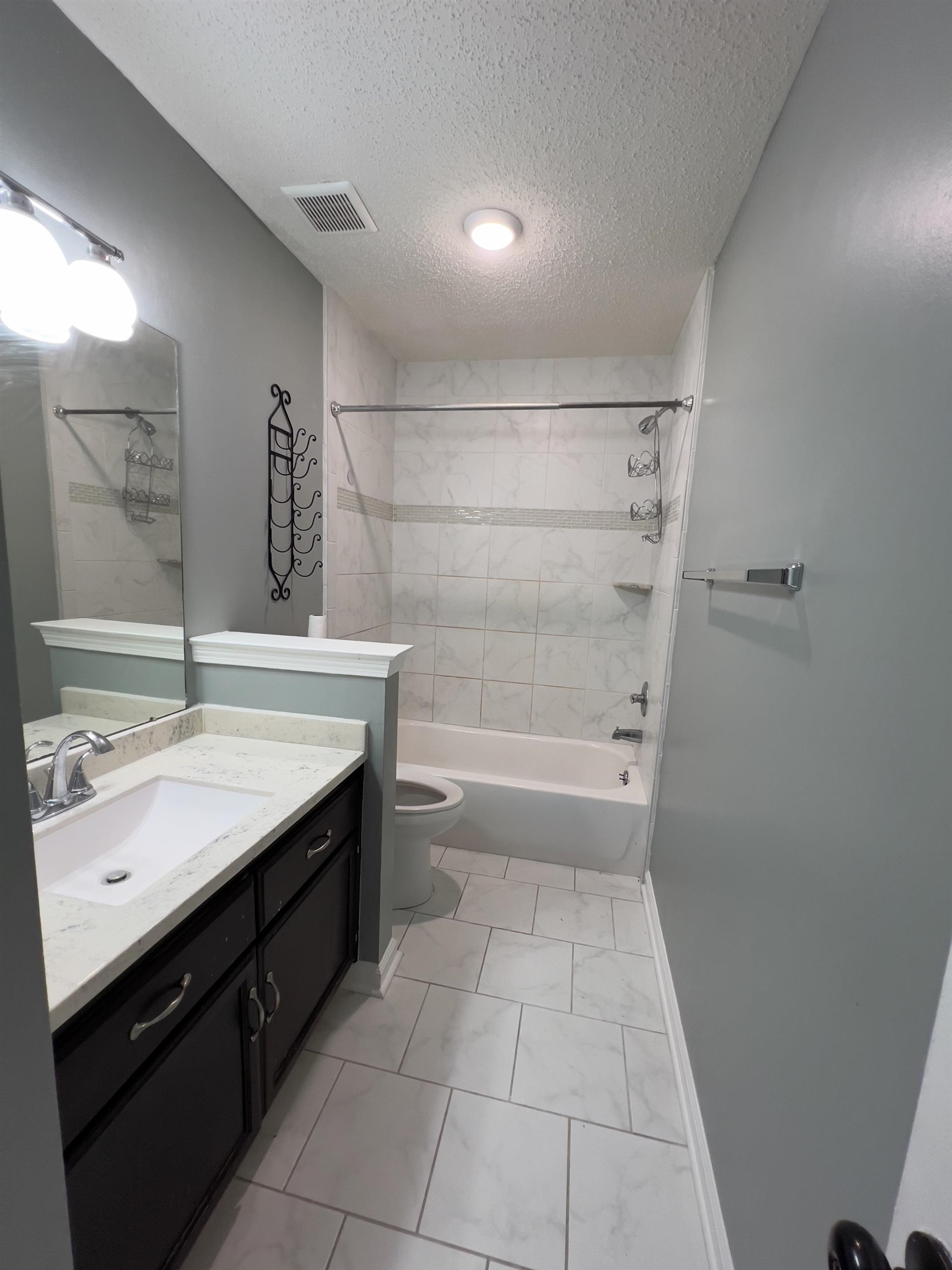 6495 SADDLEBACK CIR