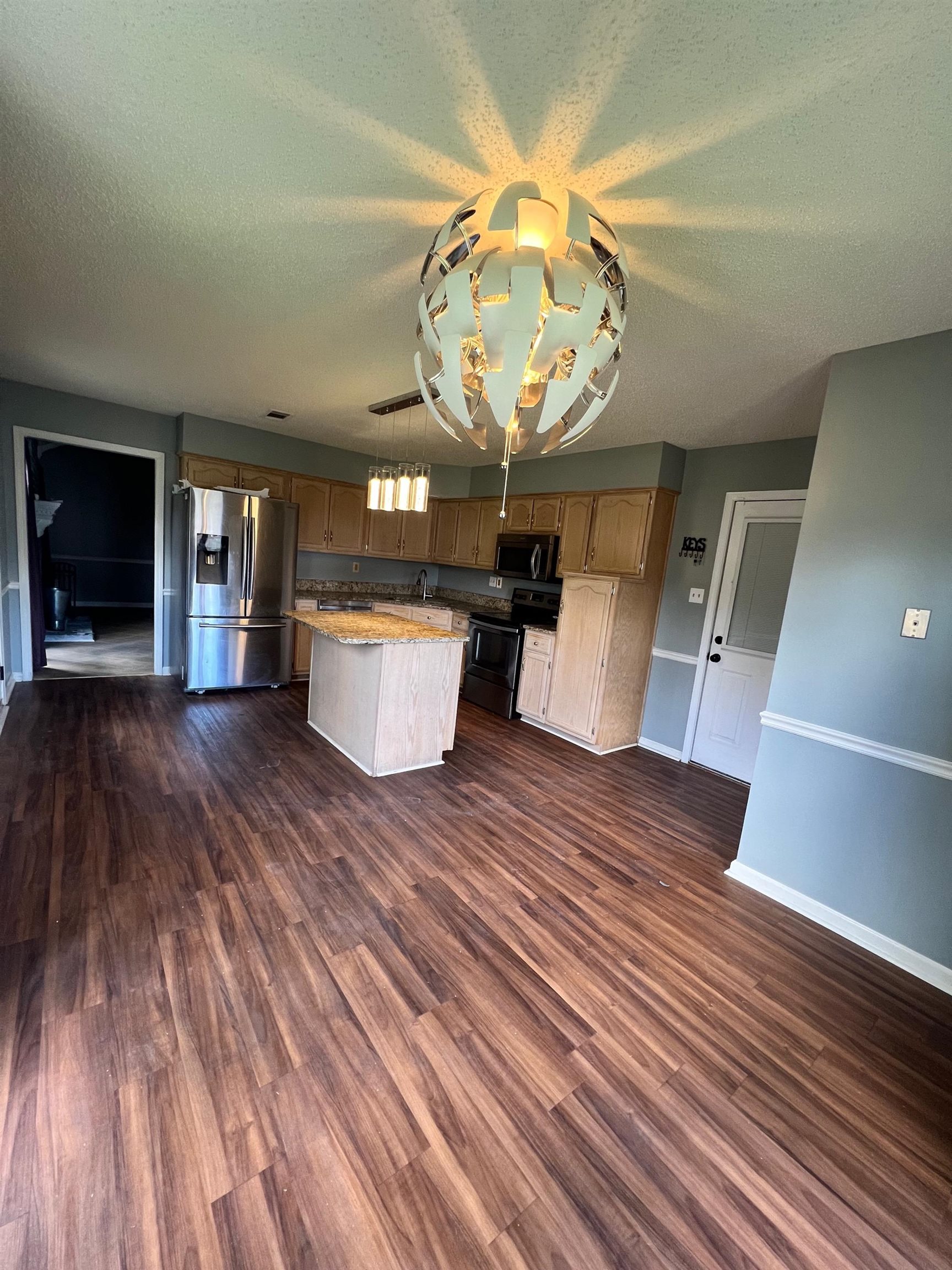 6495 SADDLEBACK CIR