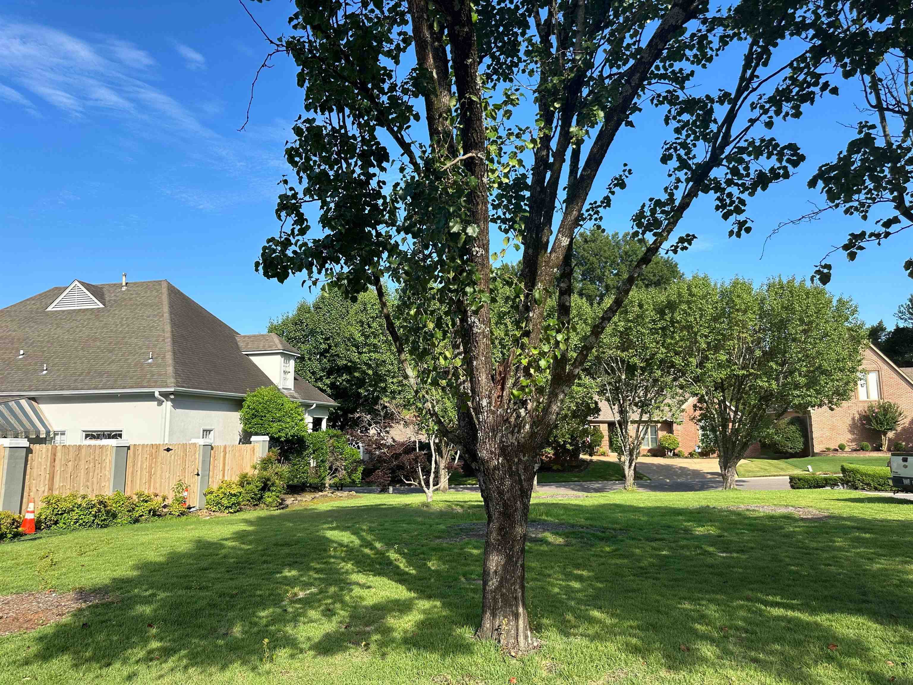0 EAGLERIDGE LN W
