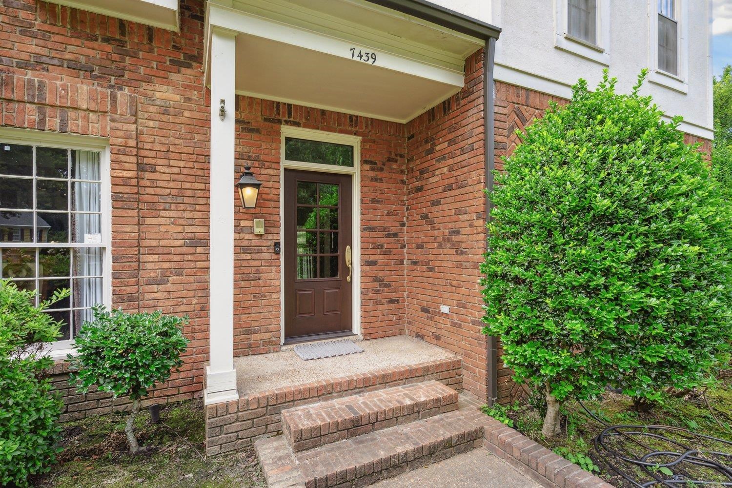 7439 PYRON OAKS CV