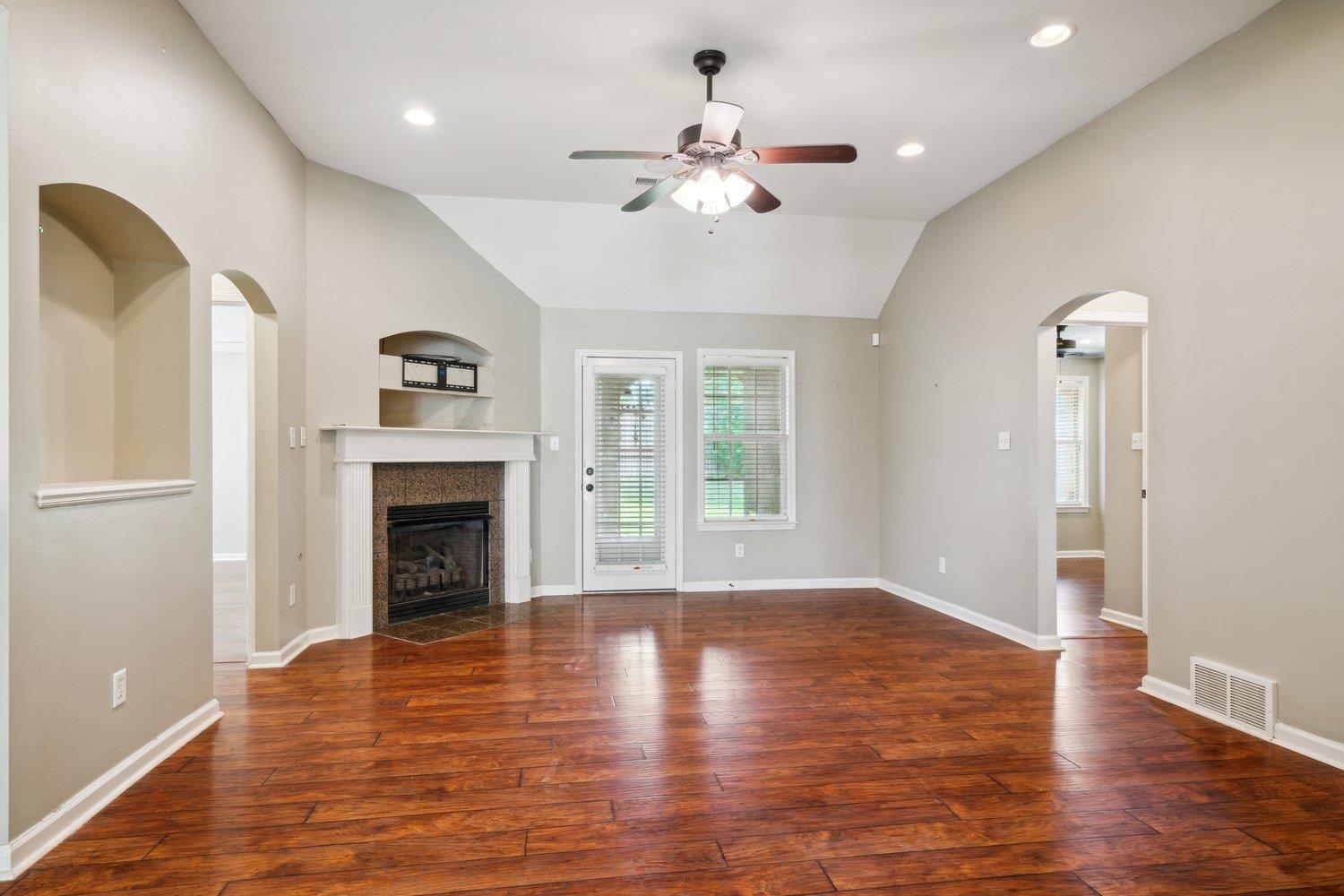 9736 TUCKER CREEK CV