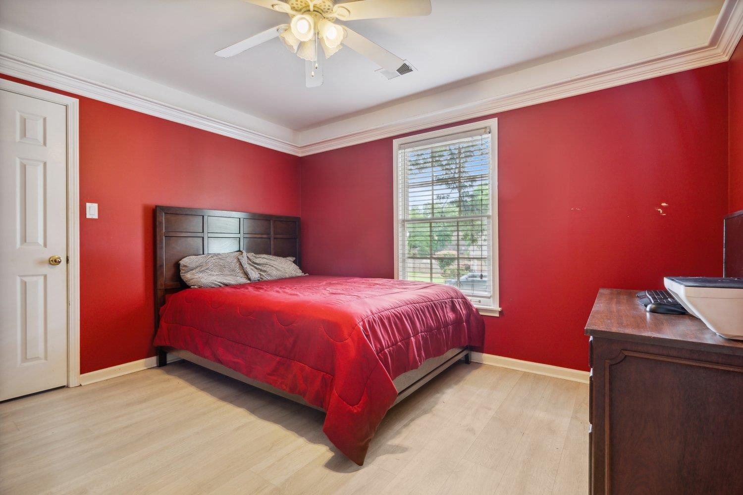 8754 WOOD MILLS CV W