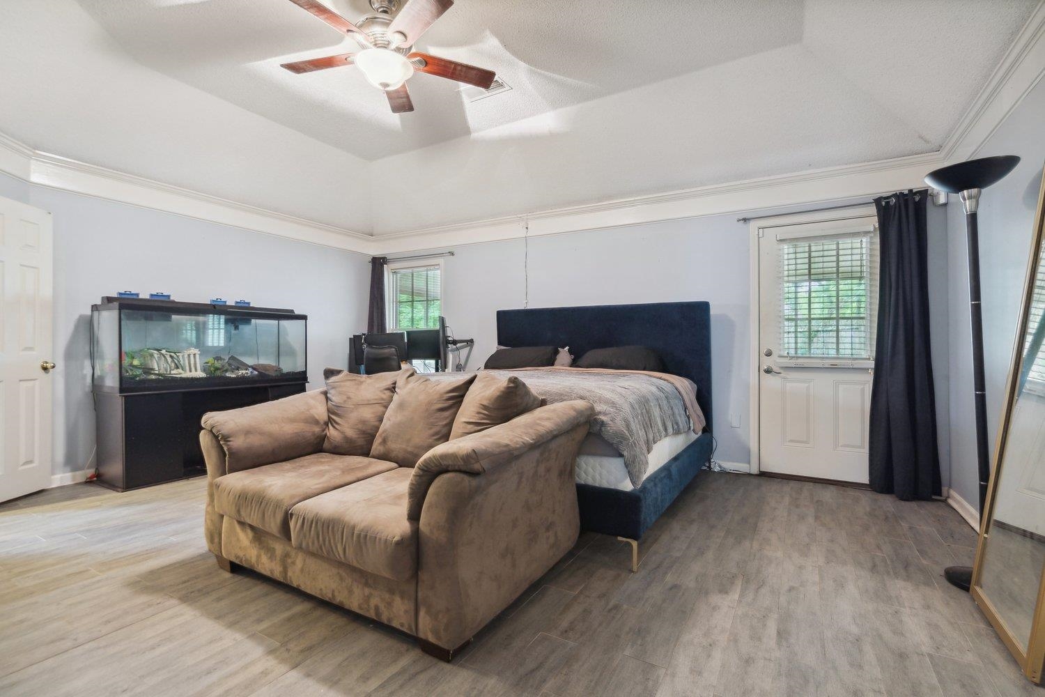 8754 WOOD MILLS CV W