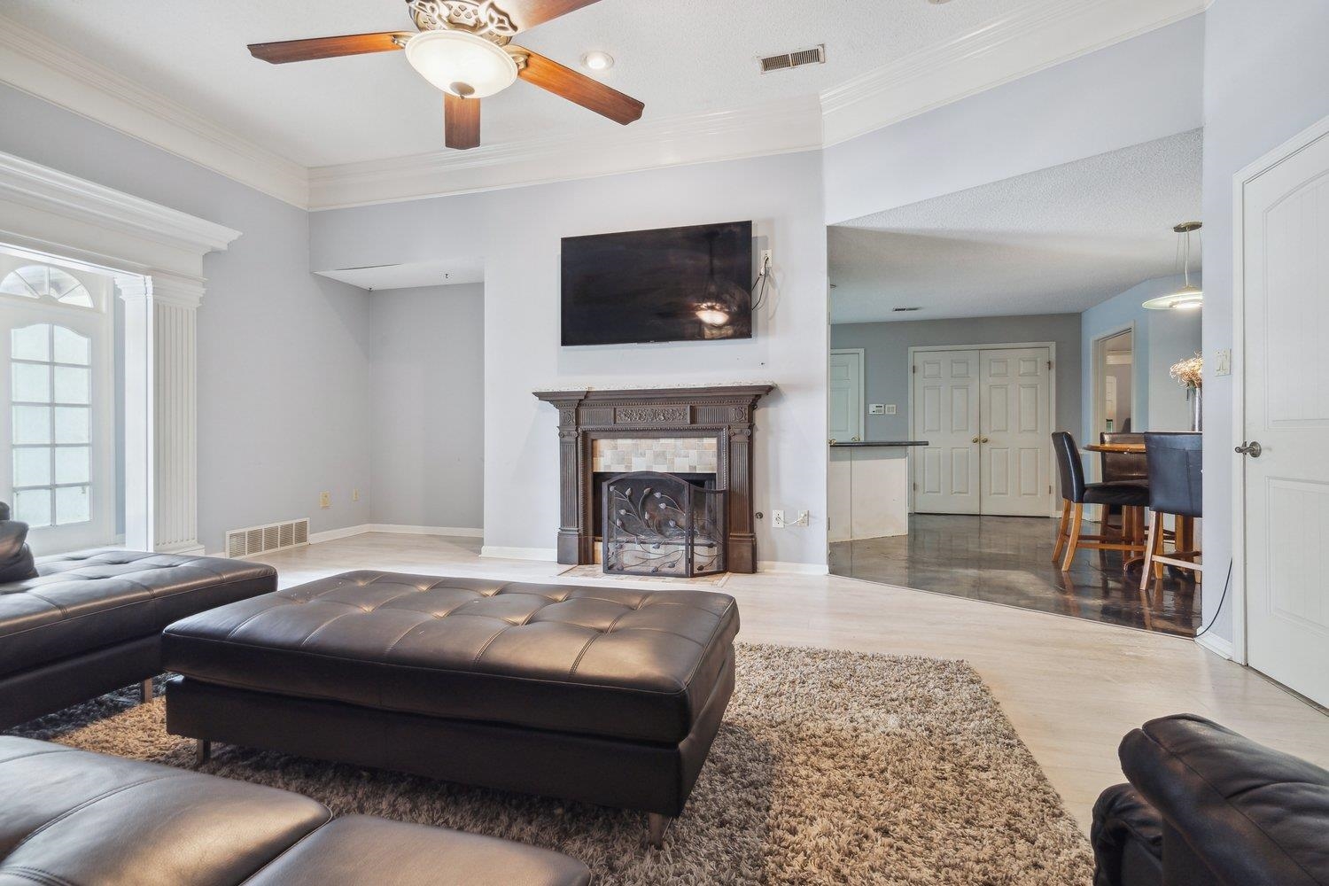 8754 WOOD MILLS CV W