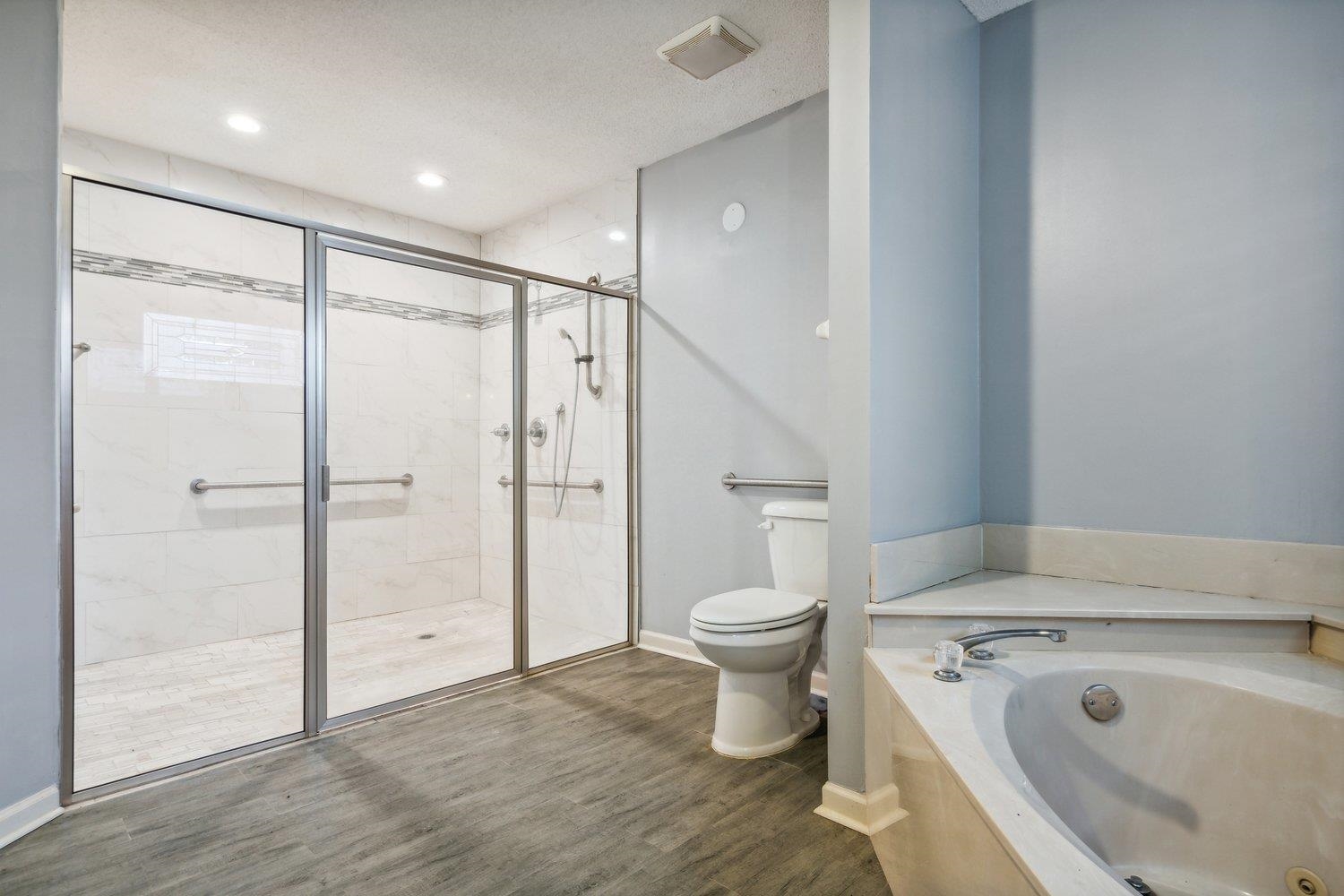 8754 WOOD MILLS CV W