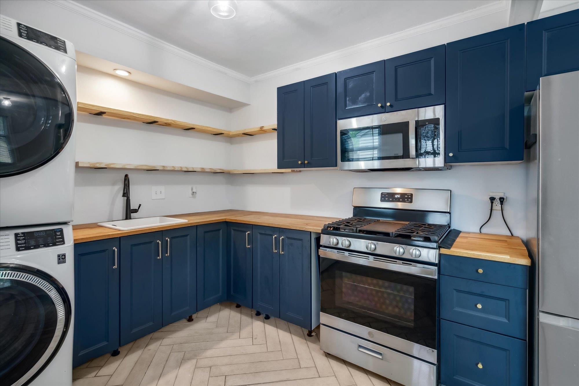 3382 CARRINGTON RD