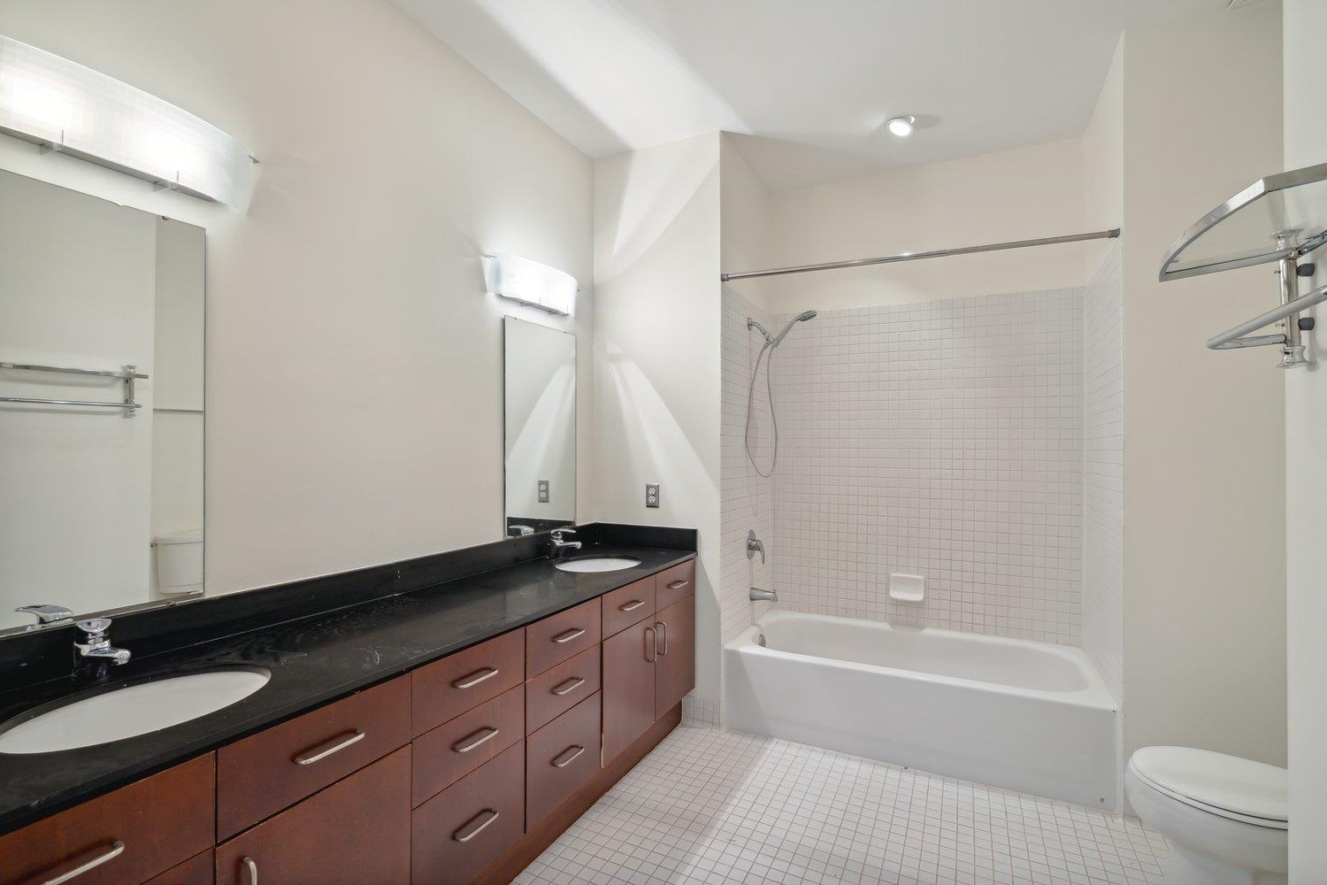 415 S FRONT ST Unit: 103