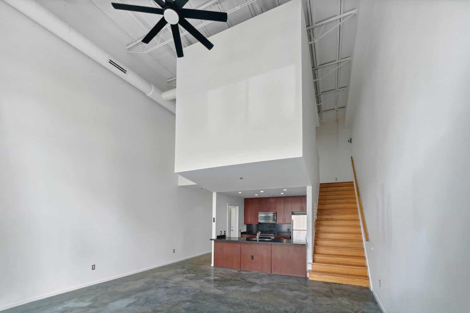 415 S FRONT ST Unit: 103