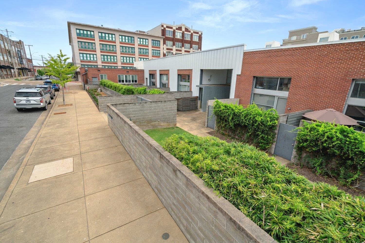 415 S FRONT ST Unit: 103