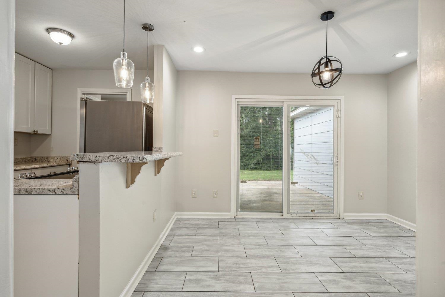 365 PICKETT RD
