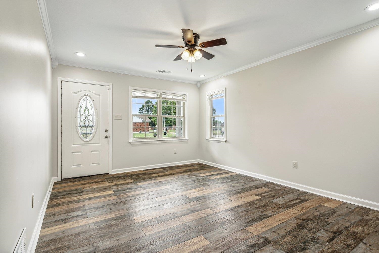365 PICKETT RD