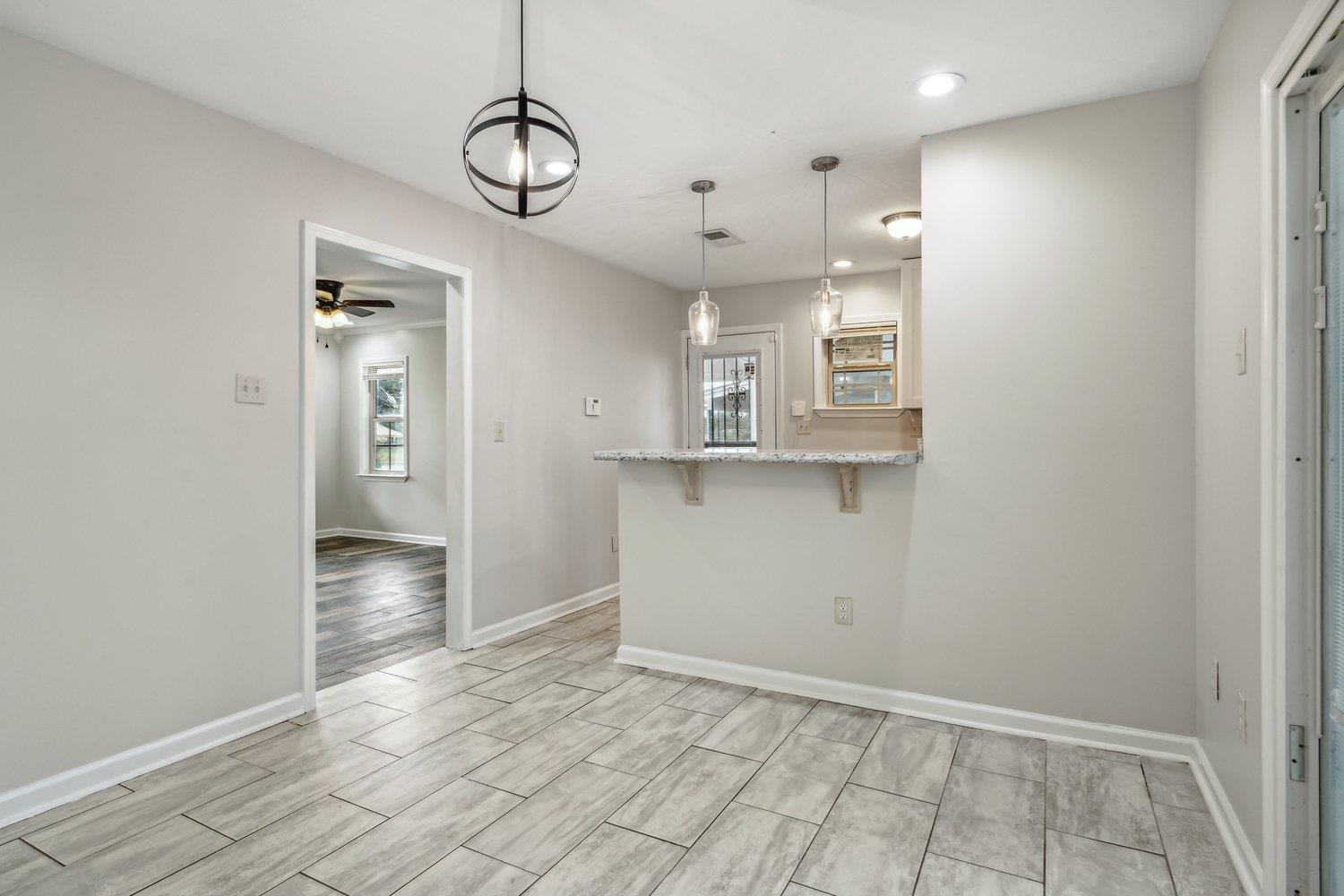 365 PICKETT RD