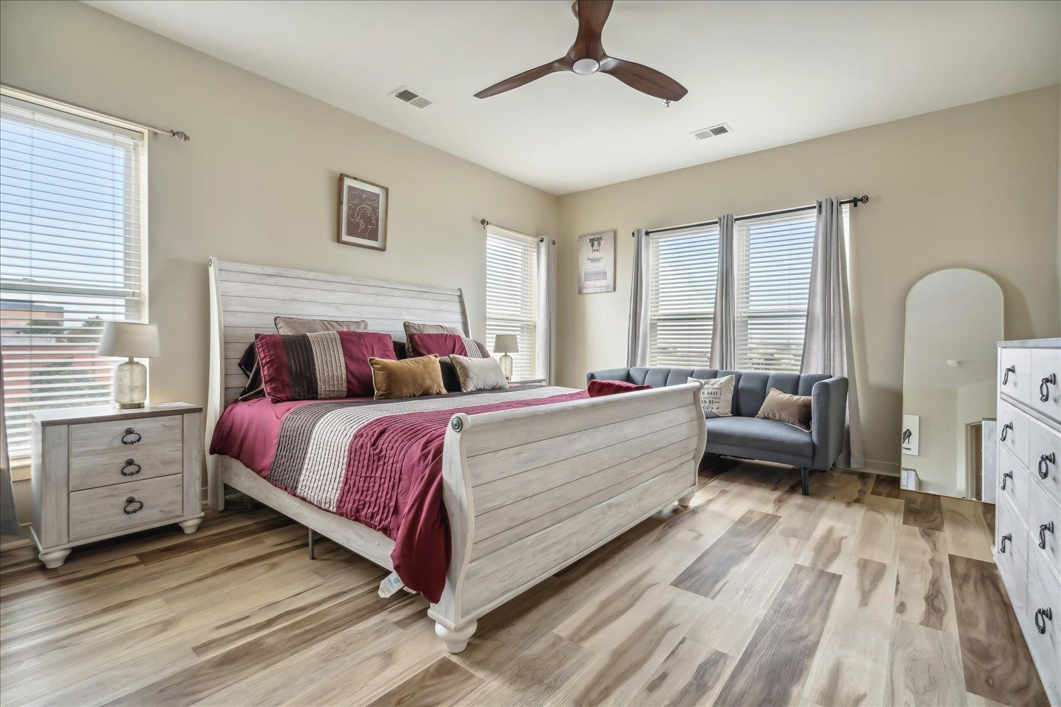 426 N FRONT ST N Unit: 302