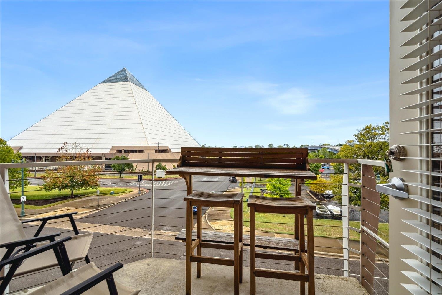 426 N FRONT ST N Unit: 302